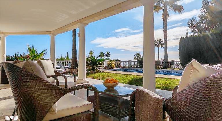 Fully equipped beautiful villa with BBQ, patio & private pool | Pet-friendly — photo 5