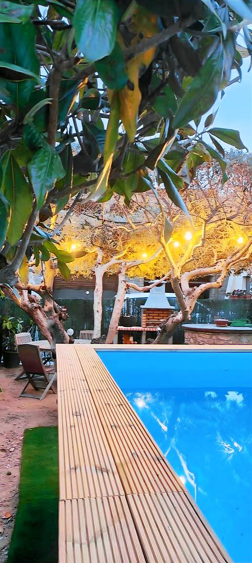 Fully equipped wonderful vacation home with patio, grill & fast internet | Garden view | Pets are welcome — photo 2