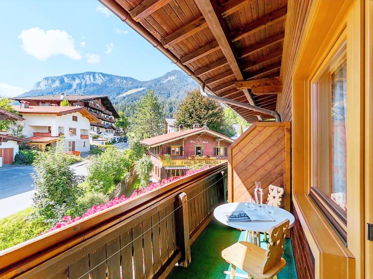 Family-friendly beautiful holiday apartment with sauna, patio & yard | Good for workation | Dogs allowed — photo 5