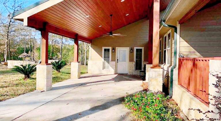 Rental apartment with 1 room for 5 persons in Conroe, TX