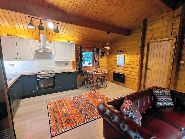 Lodge  Louth