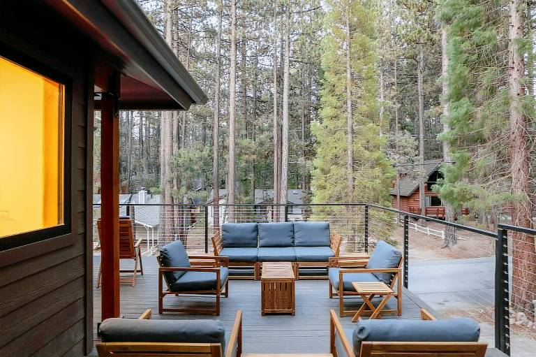 Family-oriented vacation home with private pool & terrace | Ski nearby | Pets allowed — photo 5