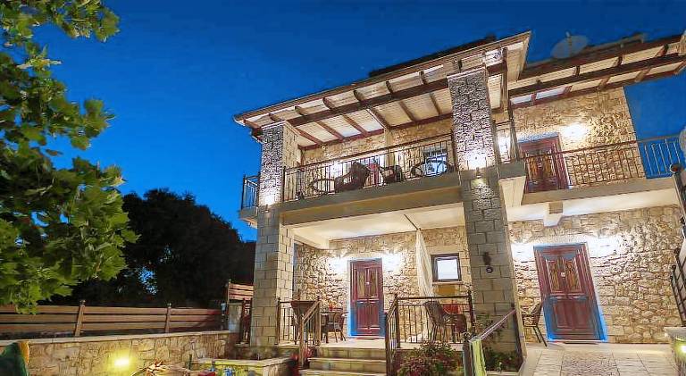Fegaropetra studios in Igoumenitsa