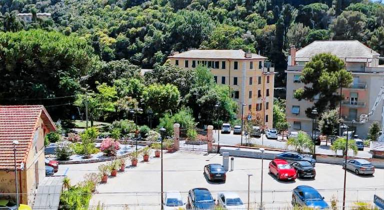 House with 2 rooms for 6 persons in Camogli