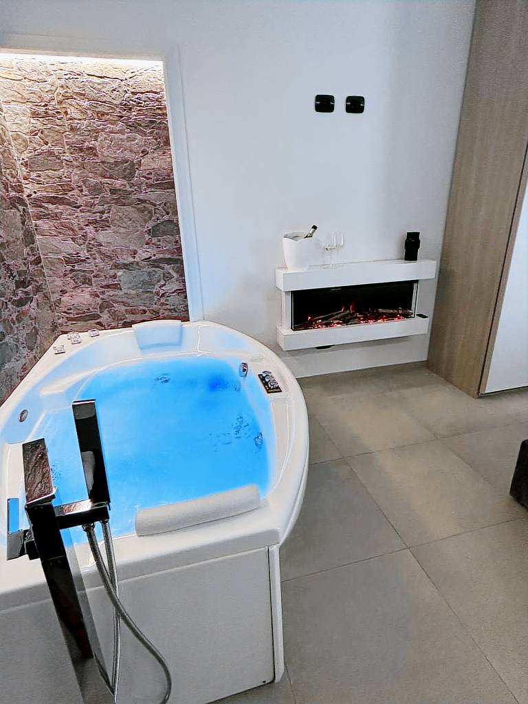Ferienwohnung mit Hund in Omegna, Ortasee für max. 6 Personen Ferienwohnung mit Hund in Omegna, Ortasee für max. 6 Personen