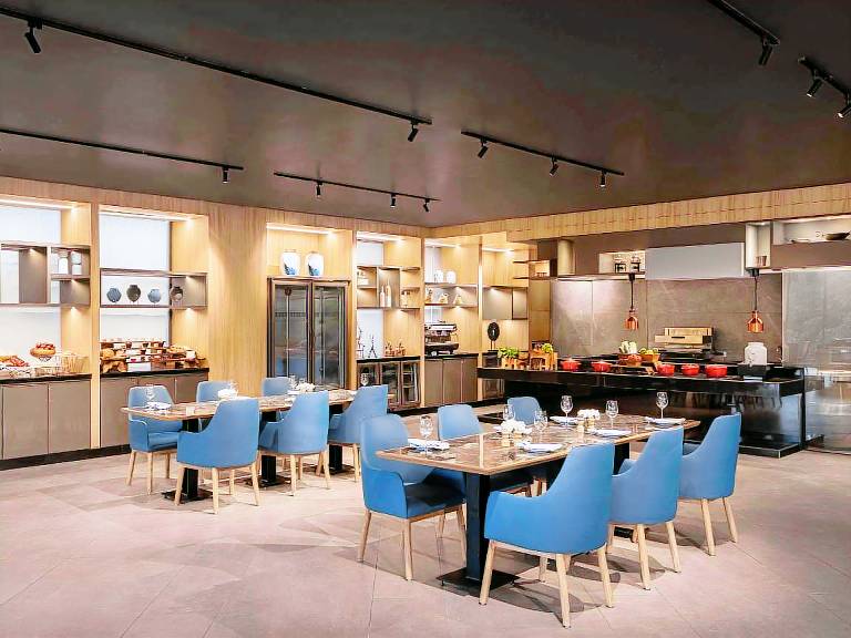Novotel Chandigarh Tribune Chowk