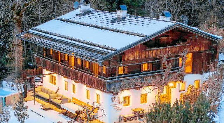 Villa with pool & jacuzzi in Alpbach