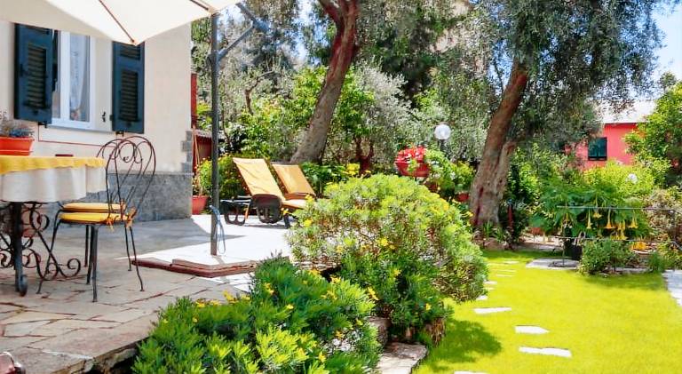 House with 1 room for 5 persons in Camogli