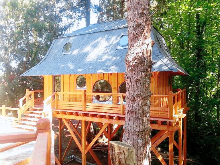 Cabin  Mantallot