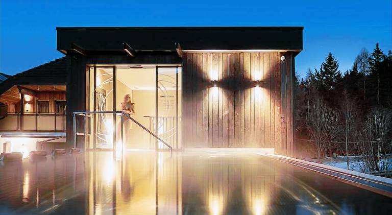 Aparthotel Familiaris - Family Apartments - Pools & Spa in Dolomites — photo 3