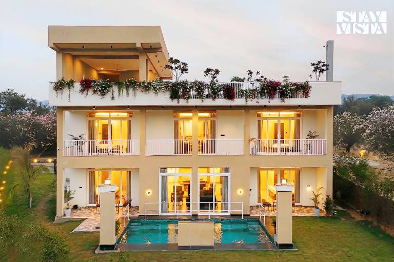 465 m&sup2; Villa