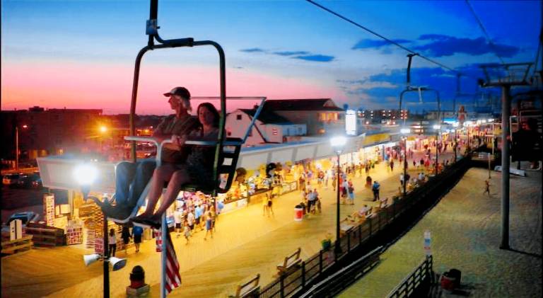 Aire Apartment 3 Bedroom Jersey Shore Premium Beach House in Seaside Heights, NJ
