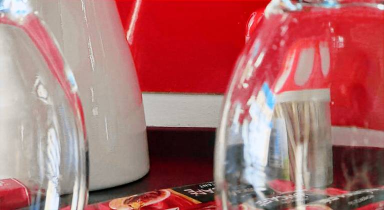 Beautiful rental apartment with hot tub | Close to Romanian Patriarchal Cathedral | Pet-friendly — photo 5