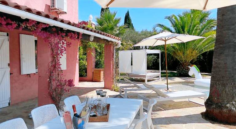 Fantastic pool villa 900m to the beach; with extravagant big garden — photo 2