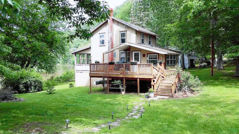 Cabin Hopewell