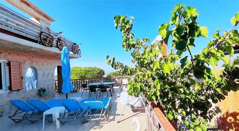 Fully equipped vacation home with yard, private pool & jacuzzi | Pet-friendly — photo 4