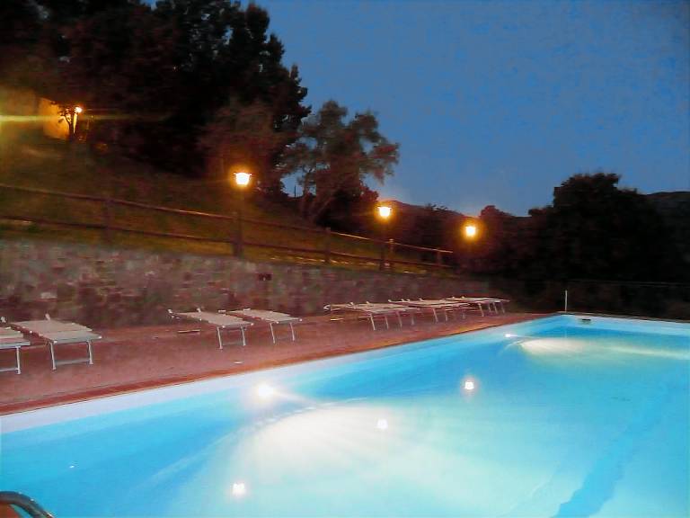 Family-oriented lovely farm with garden, barbecue & pool | Garden view | Pets are welcome — photo 2