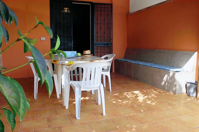 House with patio, grill & yard — photo 4