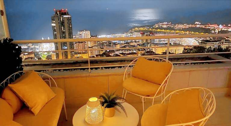Apartment with terrace — photo 5
