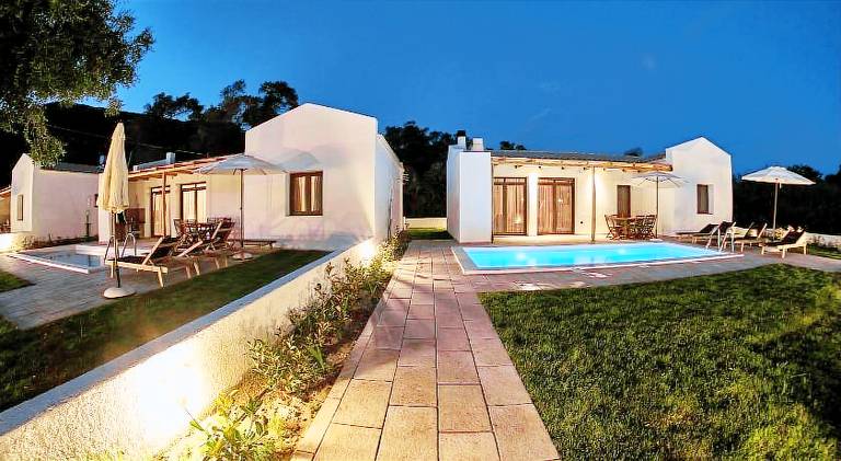 Villa with pool — photo 2