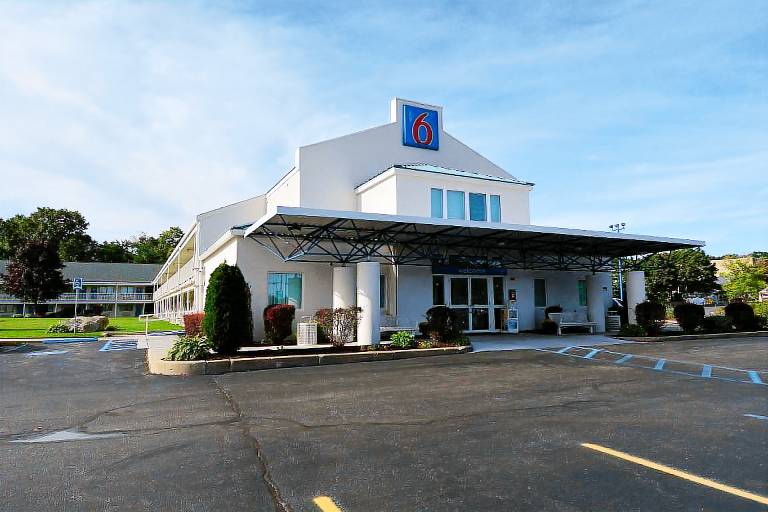 Motel 6 Tewksbury, MA - Boston in Tewksbury, MA