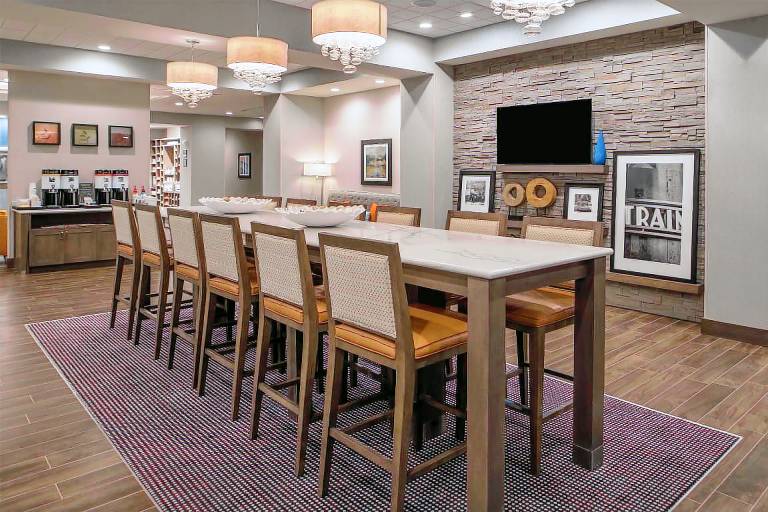 Hampton Inn Benson — photo 3