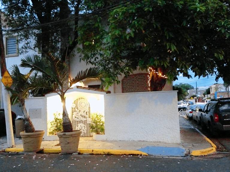 House  Isla Verde