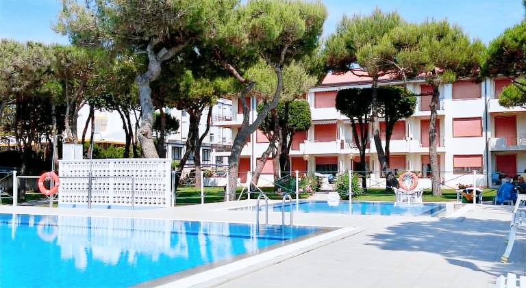 Holiday apartment with pool | Close to the beach | Pets allowed — photo 4