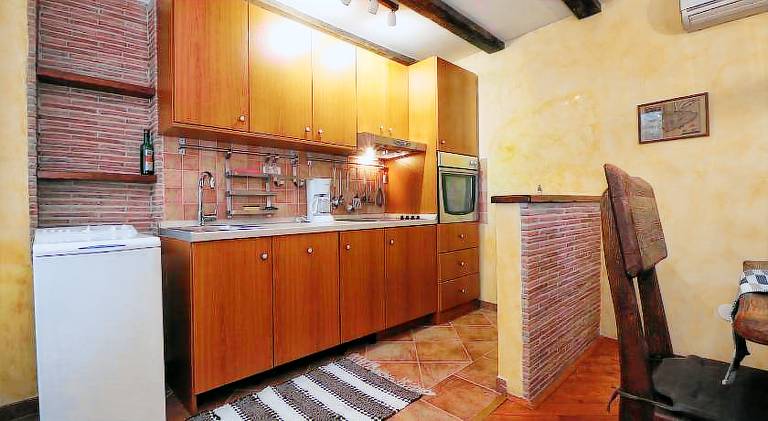 Rental apartment with 2 rooms for 4 persons — photo 2