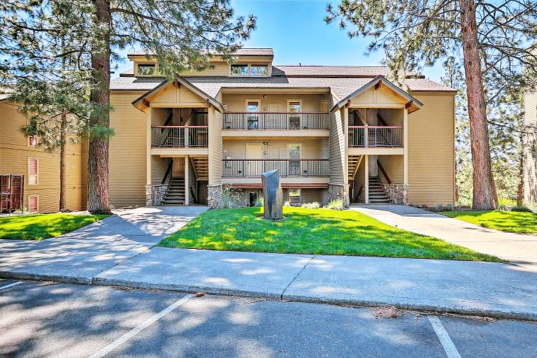 Resort Condo Retreat  6 Mi to Downtown Bend! — photo 3