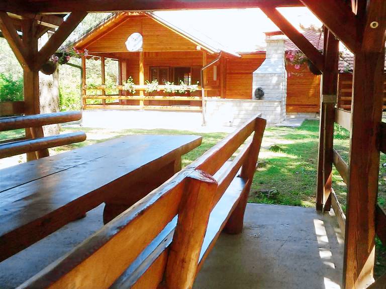 Vacation home with garden, patio & barbecue | Nature view — photo 2