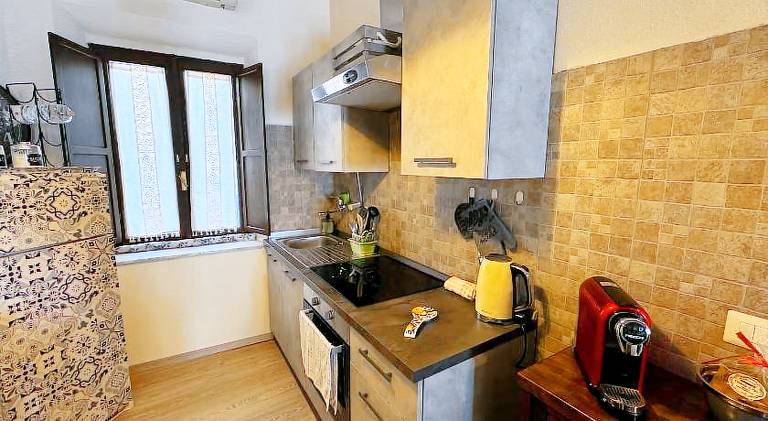Rental apartment with 2 rooms for 4 persons — photo 3