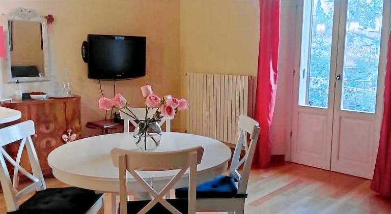 Holiday apartment with 2 rooms for 6 persons — photo 2