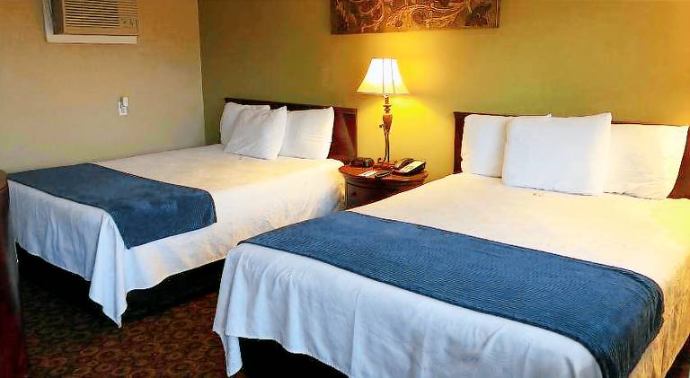 Kentucky Lake Inn in Gilbertsville, KY