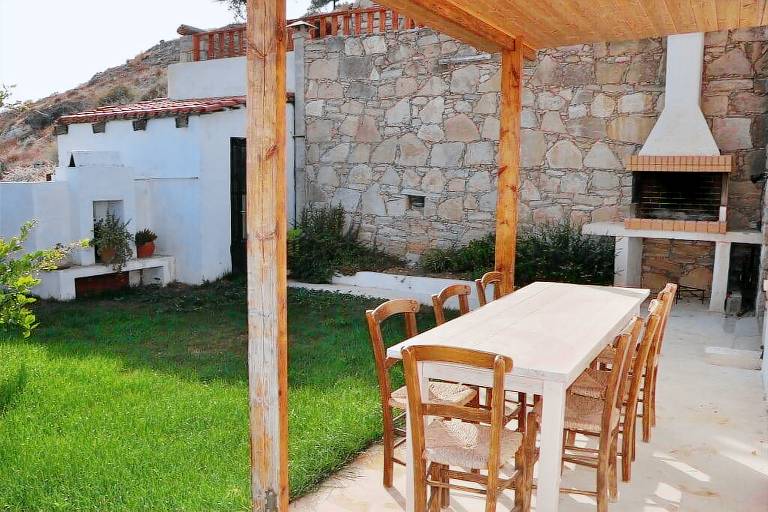 Villa with garden | Pets allowed — photo 3