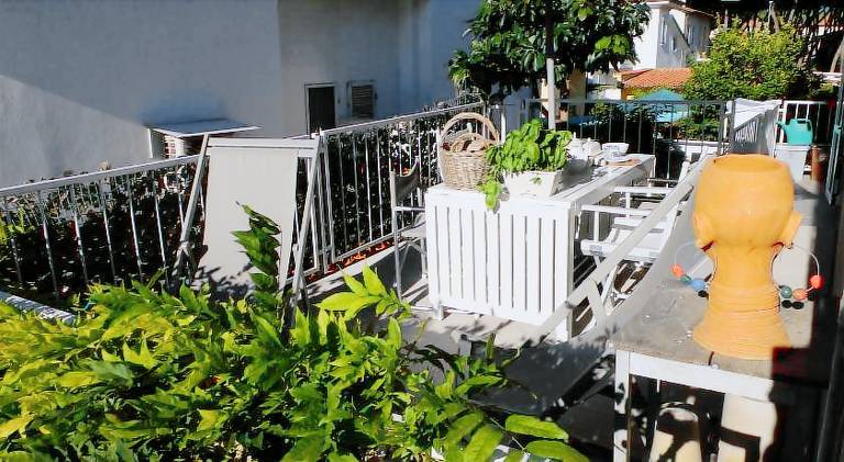 House with garden & terrace — photo 5