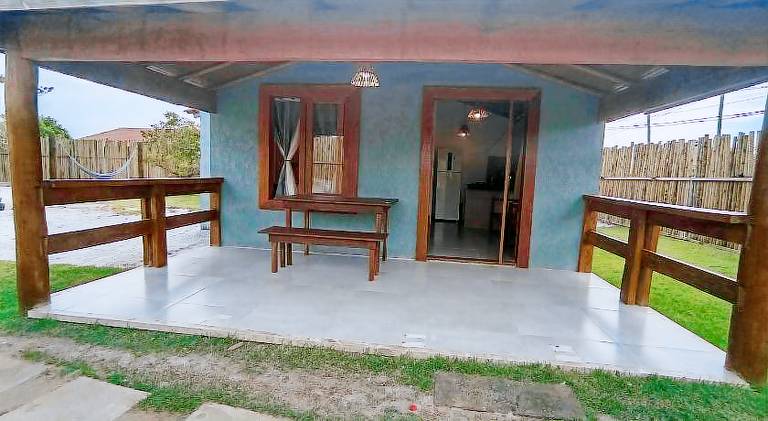House with pool — photo 4