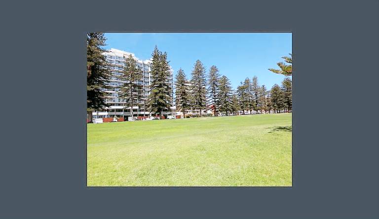Condo West Beach