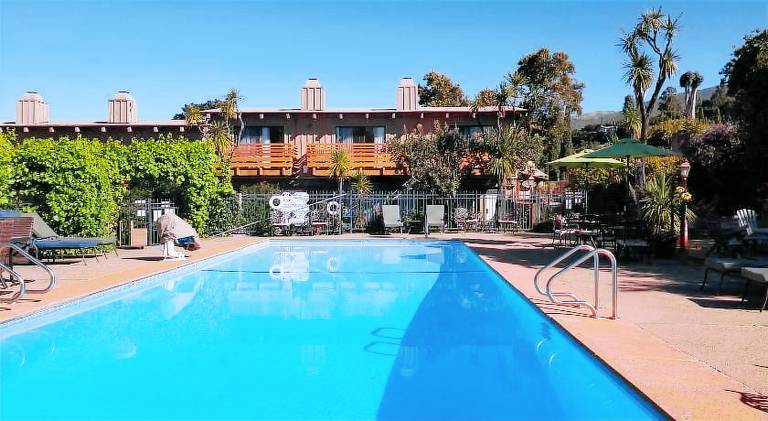 Carmel Valley Lodge — photo 2