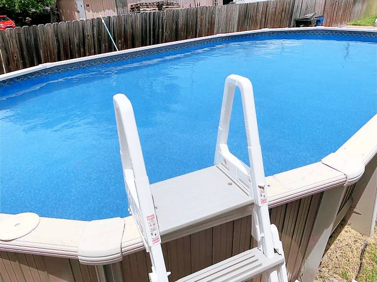 House with terrace, pool & garden in Norfolk, VA