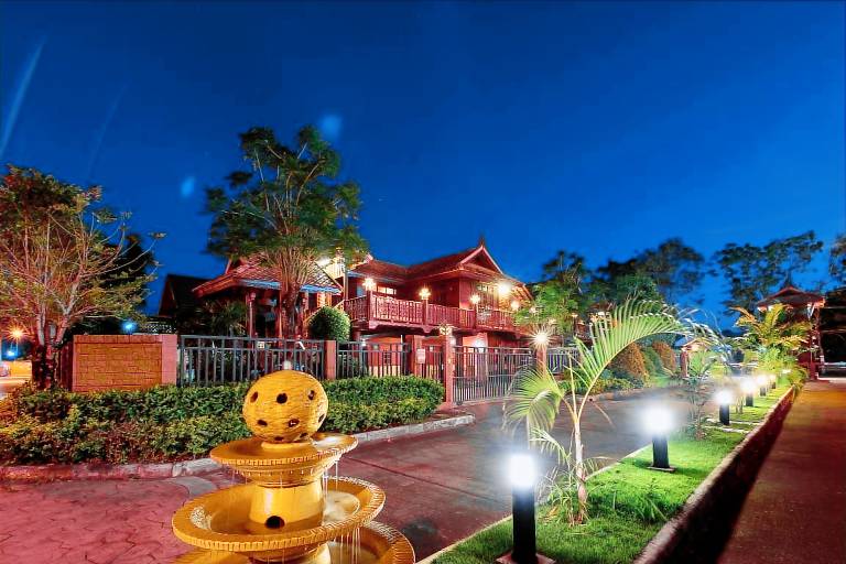 Ample vacation home with pool | Suitable for remote work | Pets are welcome — photo 4