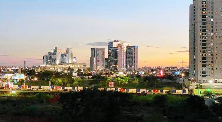 Apartment with pool in Brasília