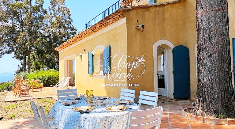 Fully equipped villa with garden, BBQ & terrace | Close to the beach | Pet-friendly in Cavalaire-sur-Mer