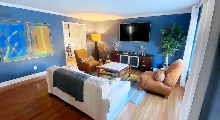 House with 3 rooms for 12 persons in Olathe, KS