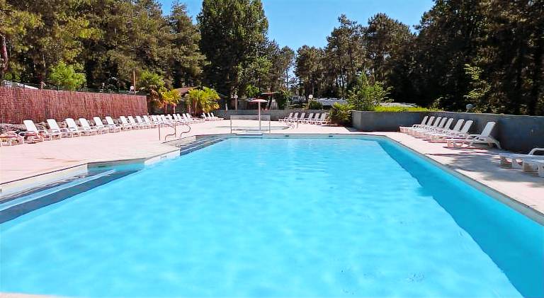 Mobil-Home a Camiers dans un camping 3 etoiles — photo 3