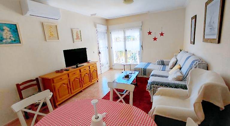 Lovely holiday apartment with terrace & private pool | Close to the beach | Pets allowed — photo 3