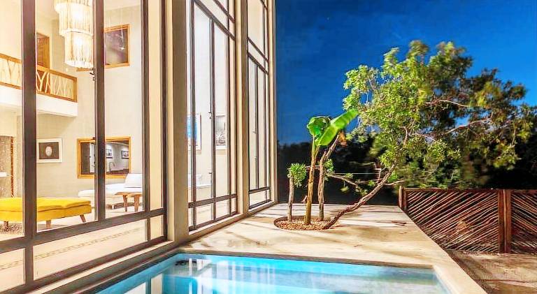 Villa with pool — photo 3