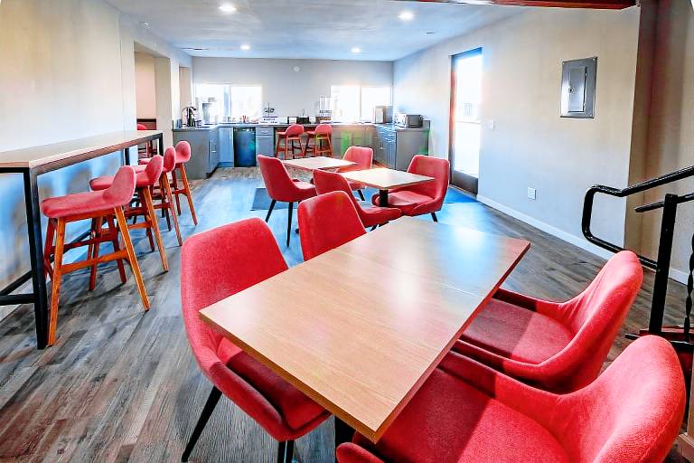Quality Inn Bishop near Mammoth — photo 2