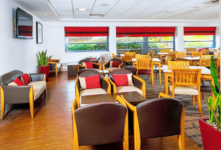 Holiday Inn Express Swansea East By IHG — photo 2