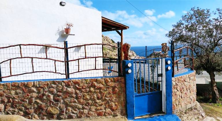 Vacation home | Pets allowed in Rhodes